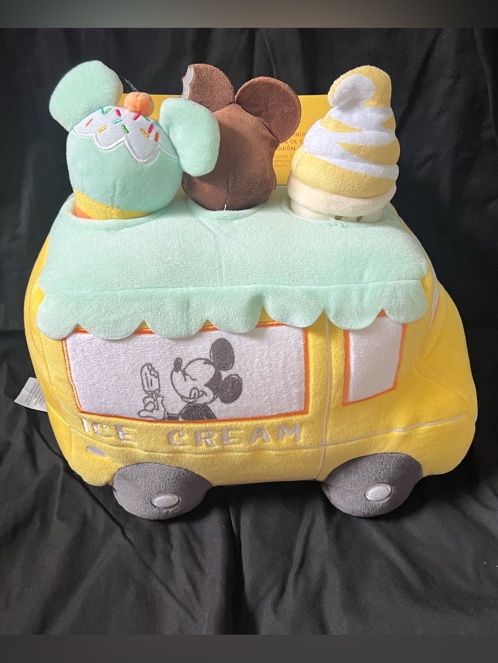 Disney Ice Cream Truck Pet Toy Set